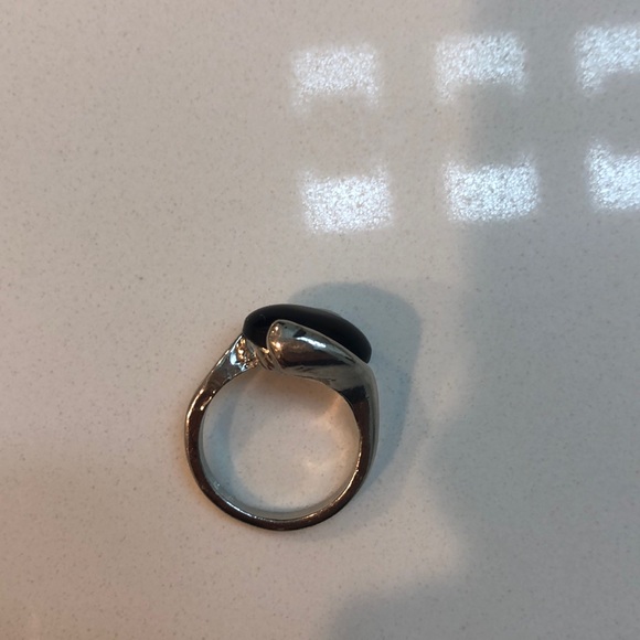 Ring - Picture 2 of 8